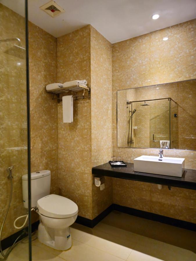 Grand Sydney Hotel Batam Exterior foto