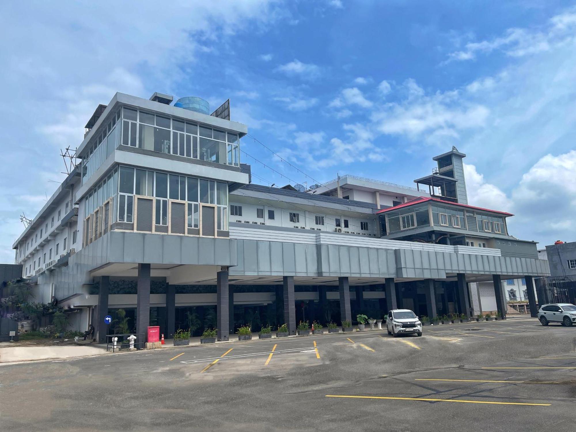 Grand Sydney Hotel Batam Exterior foto